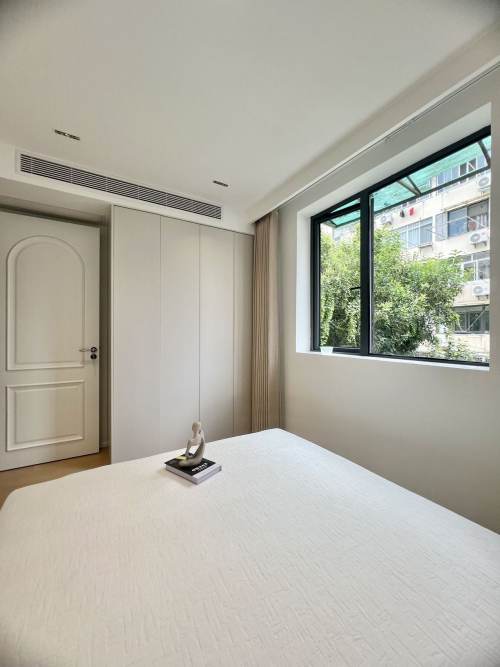 Housing image — Bedroom