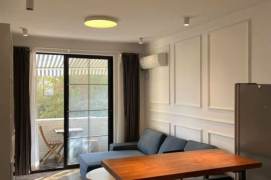 1BR Apartment in Jing'an with Green View (L2/L11)