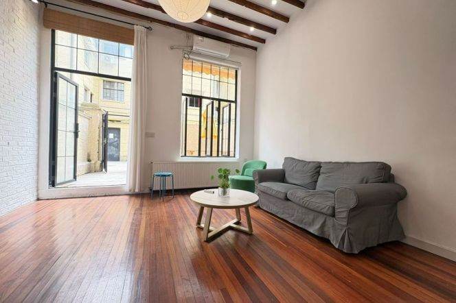 1BR Lane House in Old Xuhui with Private Garden