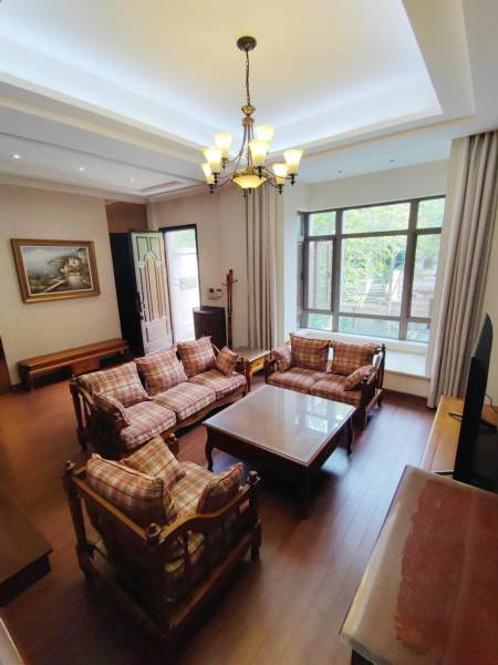 Housing image — Living Room