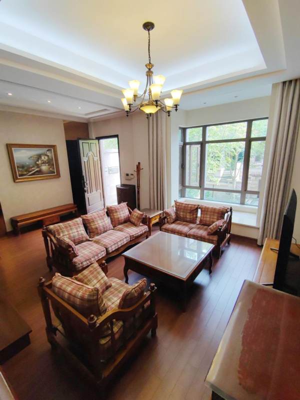 Housing image — Living Room