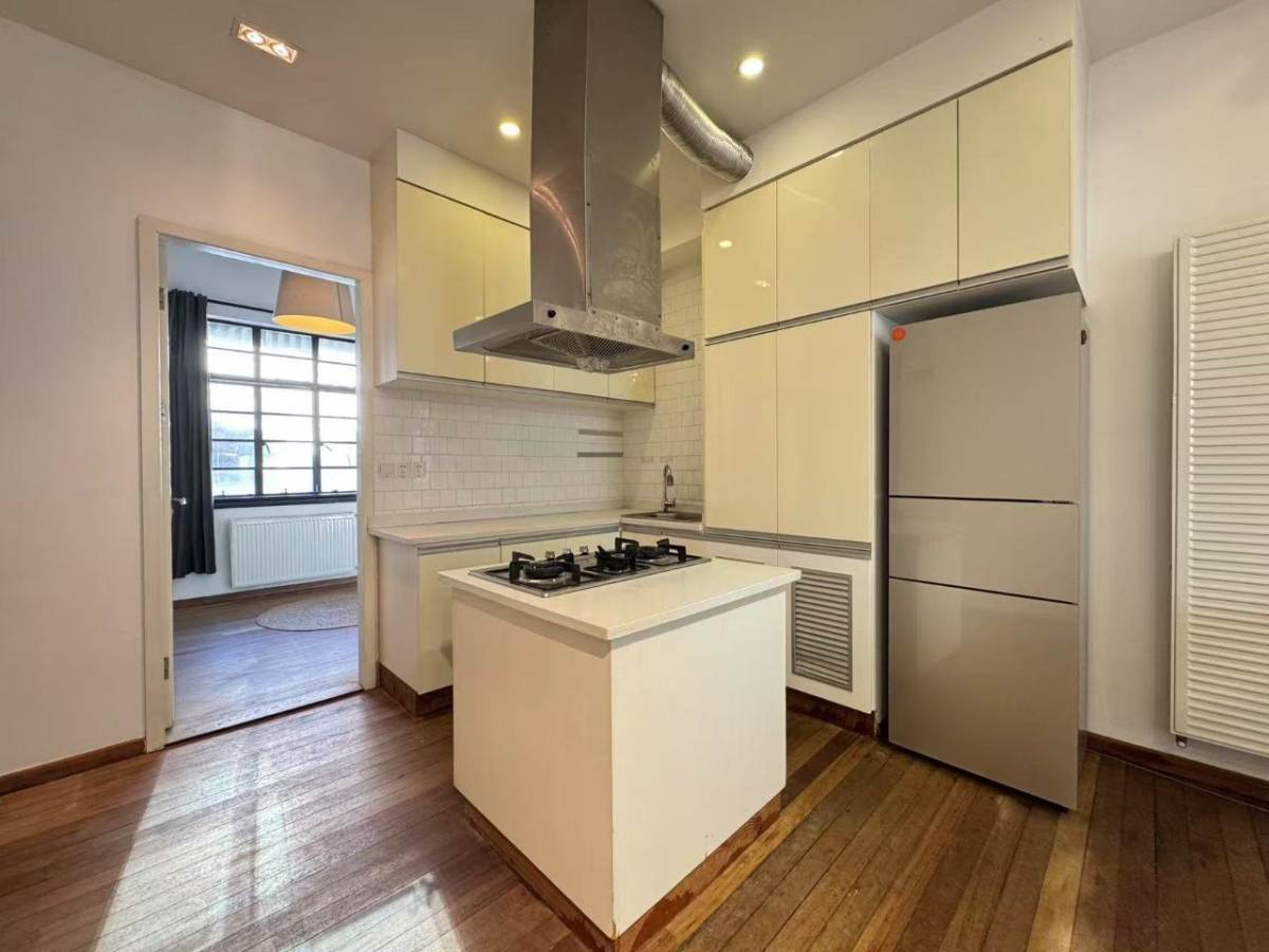 Housing image — Kitchen
