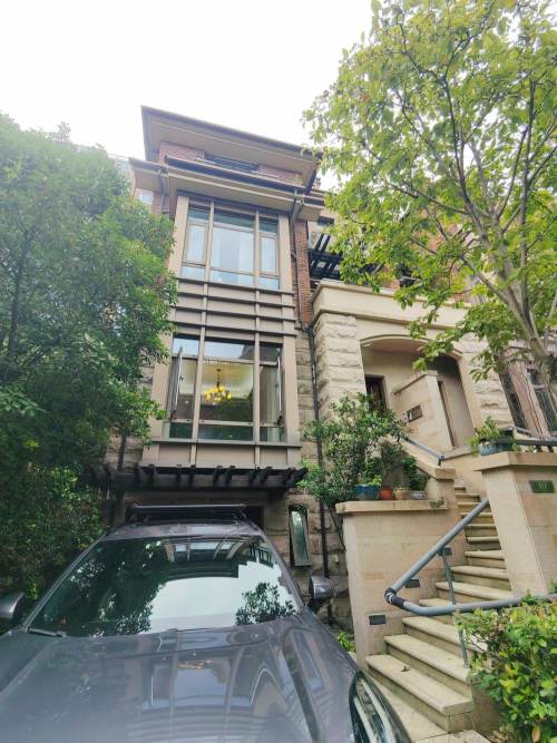 Housing image — Building Exterior