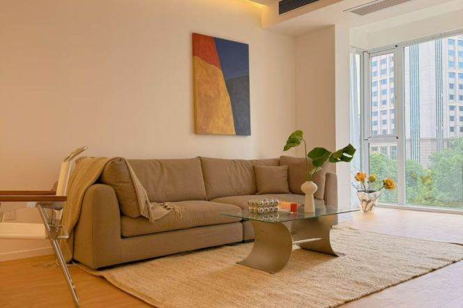 2BR Apartment in Xujiahui (L1/L9/L11)
