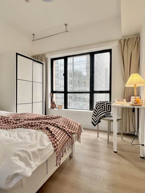 Housing image — Bedroom