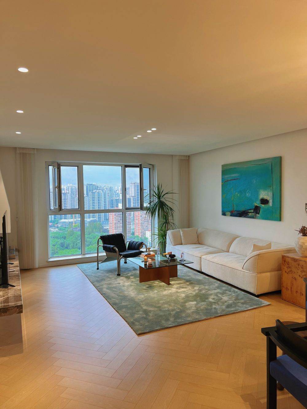 Housing image — Living Room
