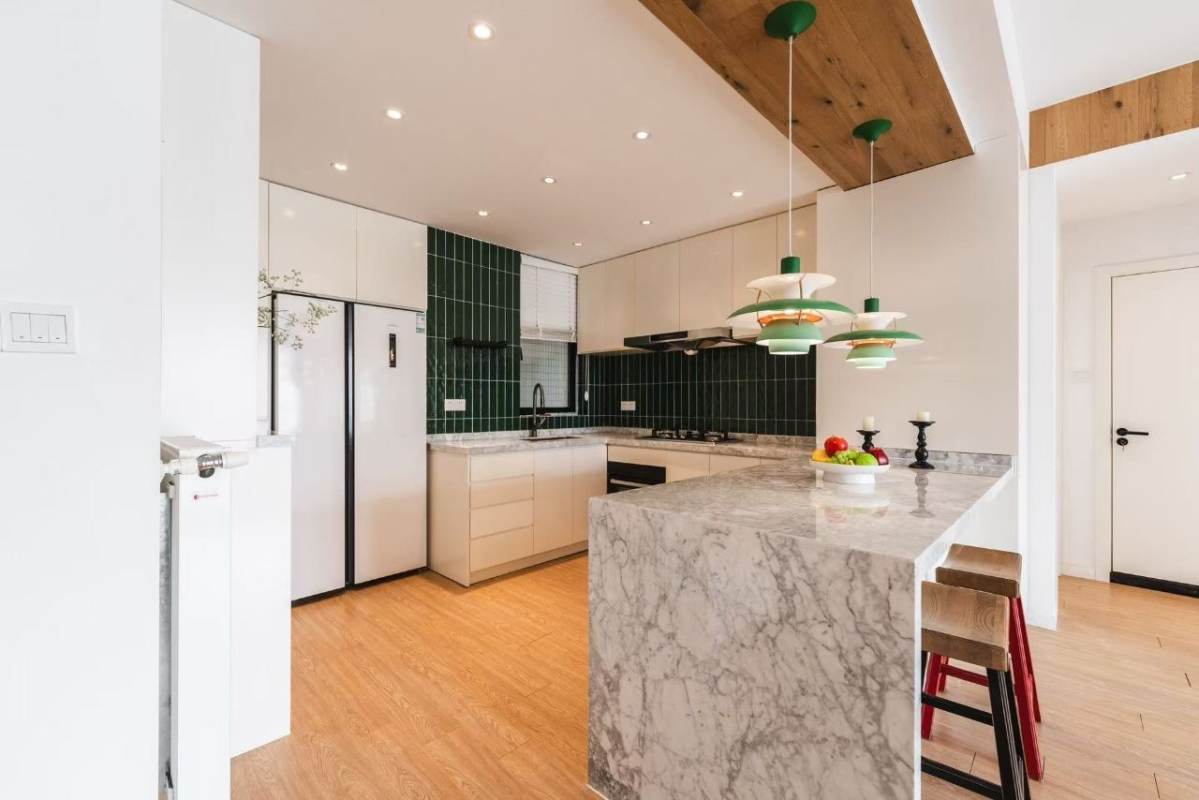 Housing image — Kitchen