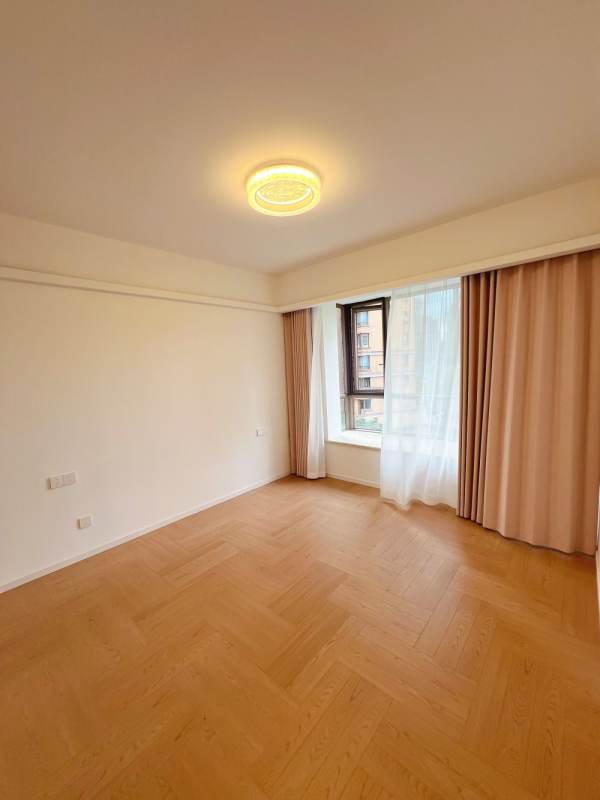 Housing image — Bedroom