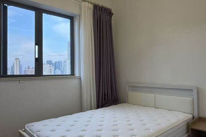 2BR Apartment near Jiangsu Rd Metro