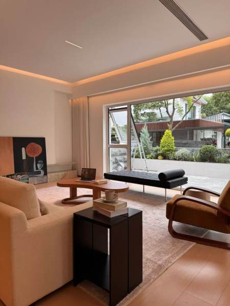 Housing image — Living Room