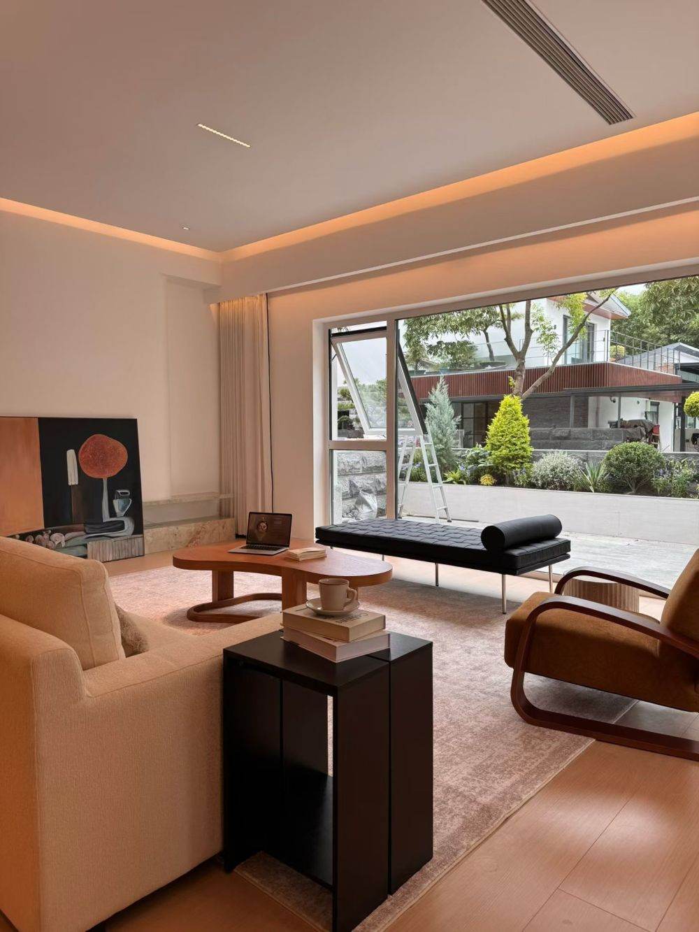 Housing image — Living Room