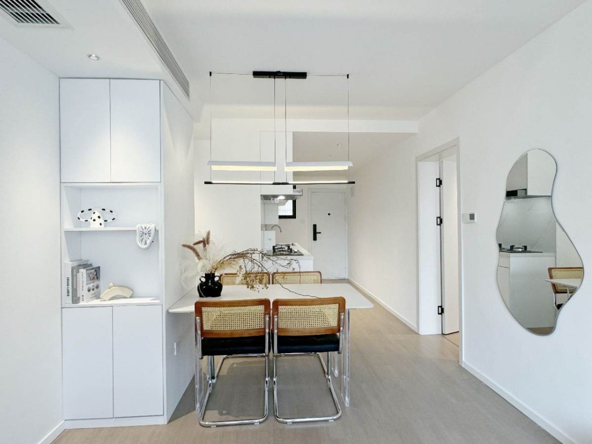 Housing image — Living Room