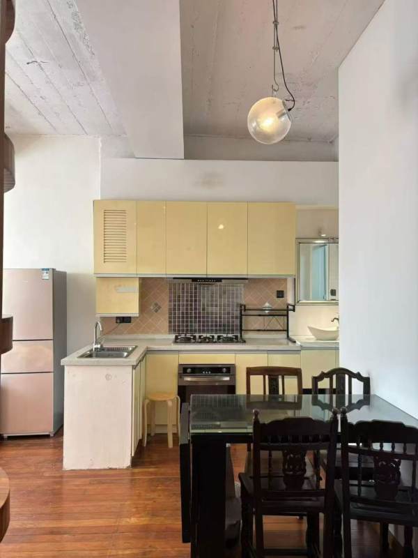 Housing image — Living Room