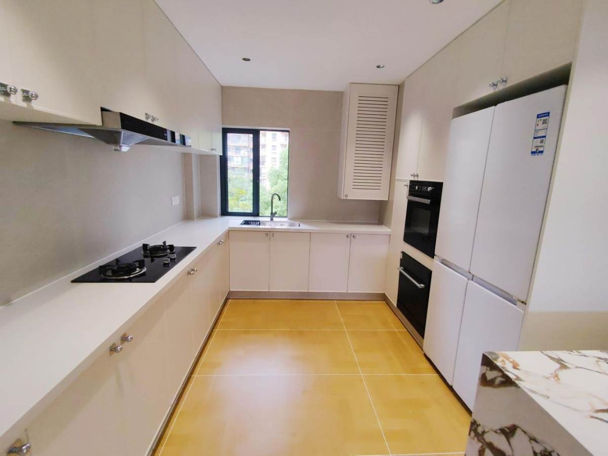 Housing image — Kitchen