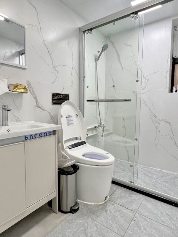 Housing image — Bathroom