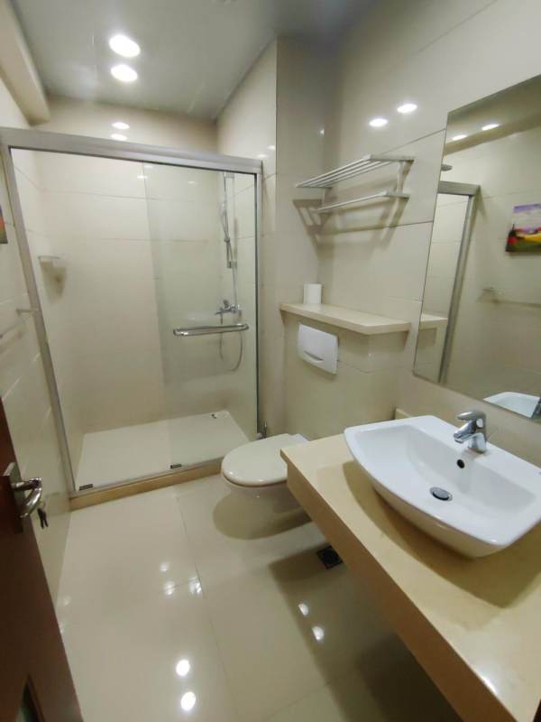 Housing image — Bathroom