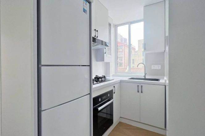 2BR Lane House in Jing'an (L7)