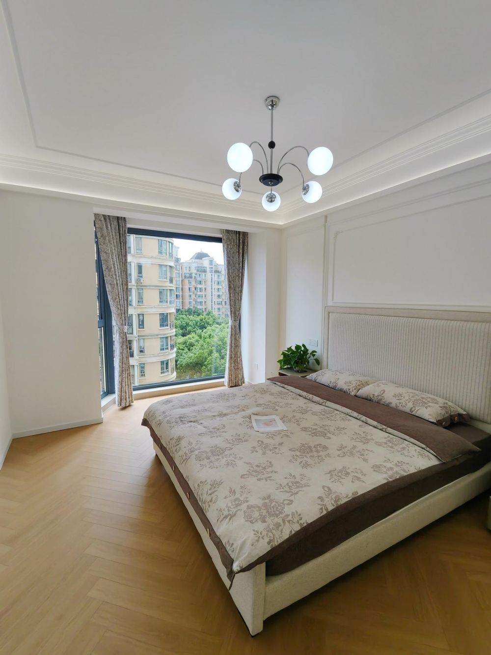 Housing image — Bedroom