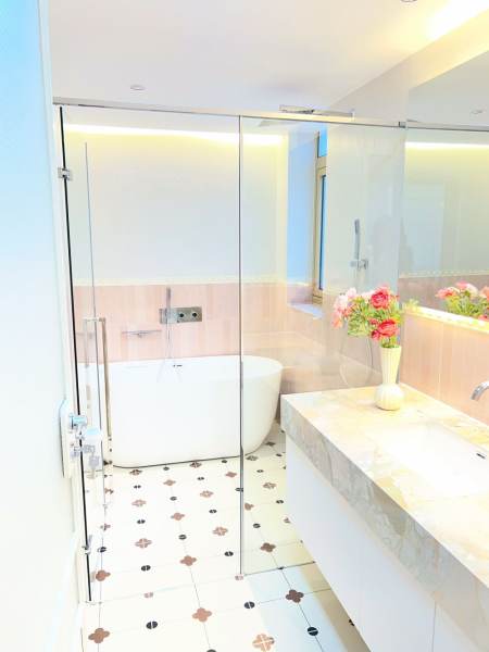 Housing image — Bathroom