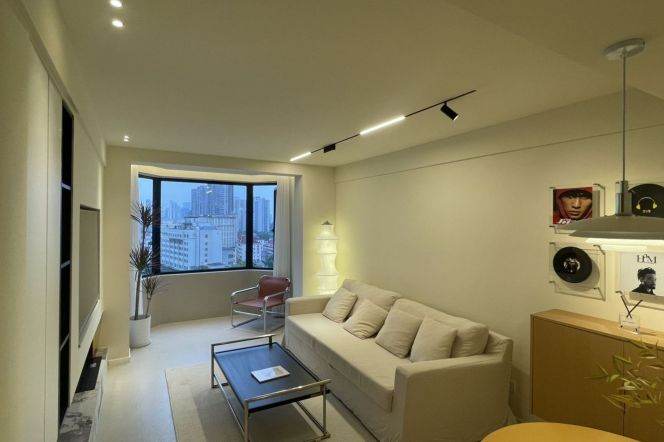 Spacious 1BR Apartment in Jing'an with Outstanding View (L2/L7/L14)
