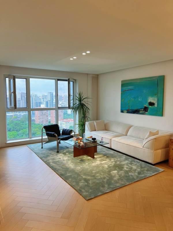 Housing image — Living Room