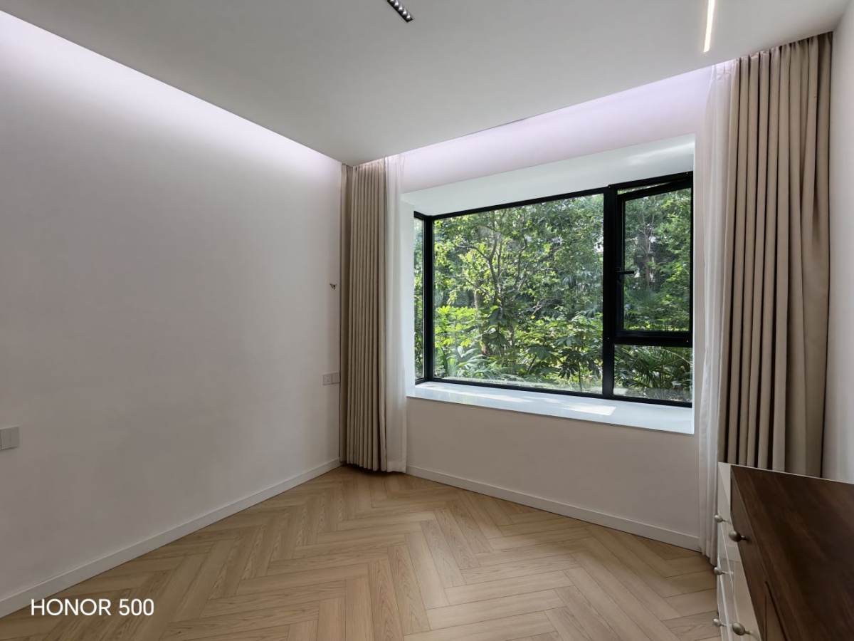 Housing image — Bedroom