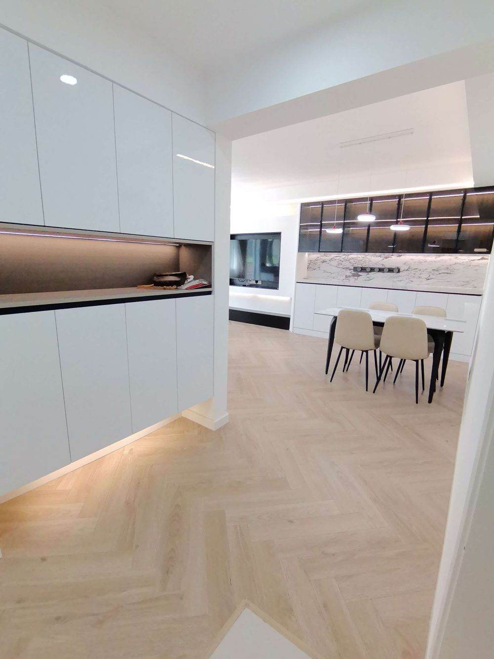 Housing image — Dining Area