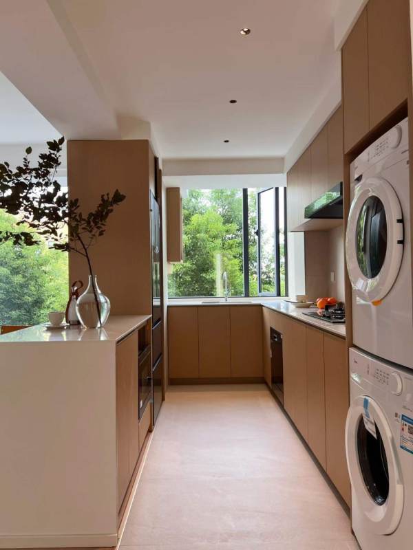 Housing image — Kitchen
