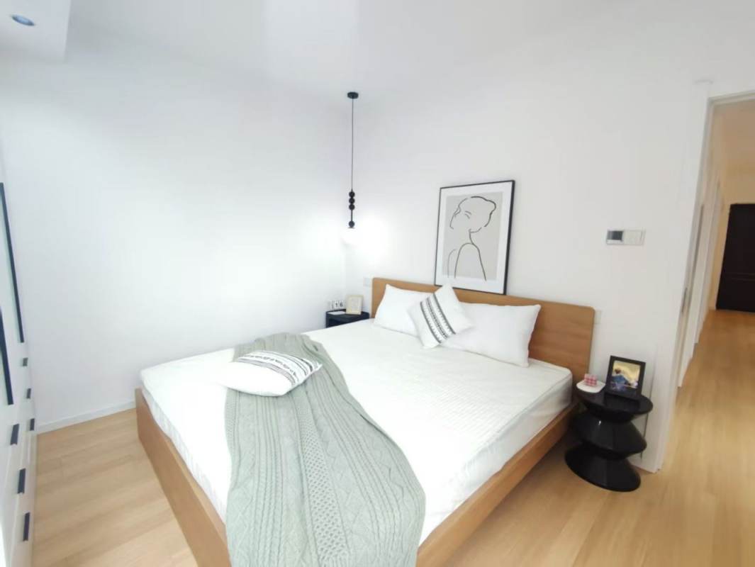 Housing image — Bedroom