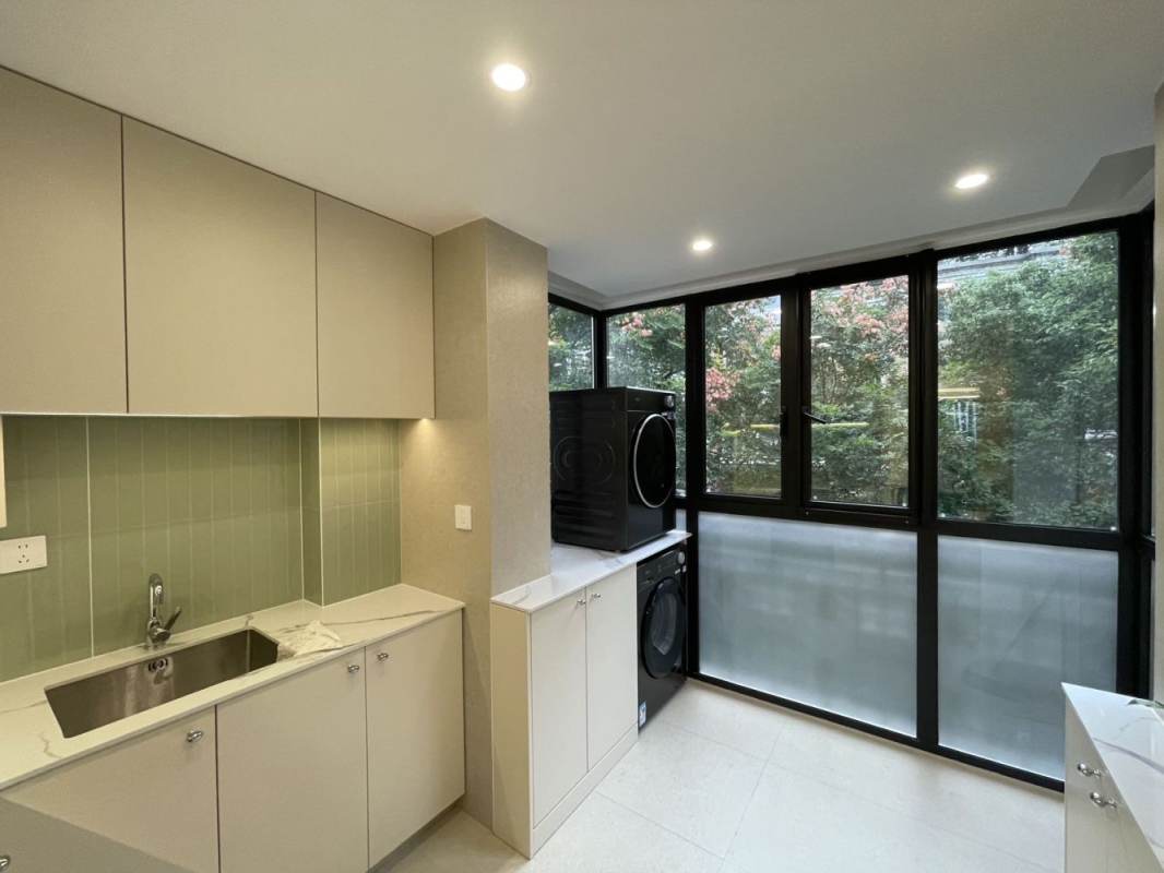 Housing image — Kitchen