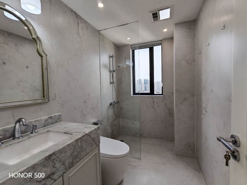 Housing image — Bathroom