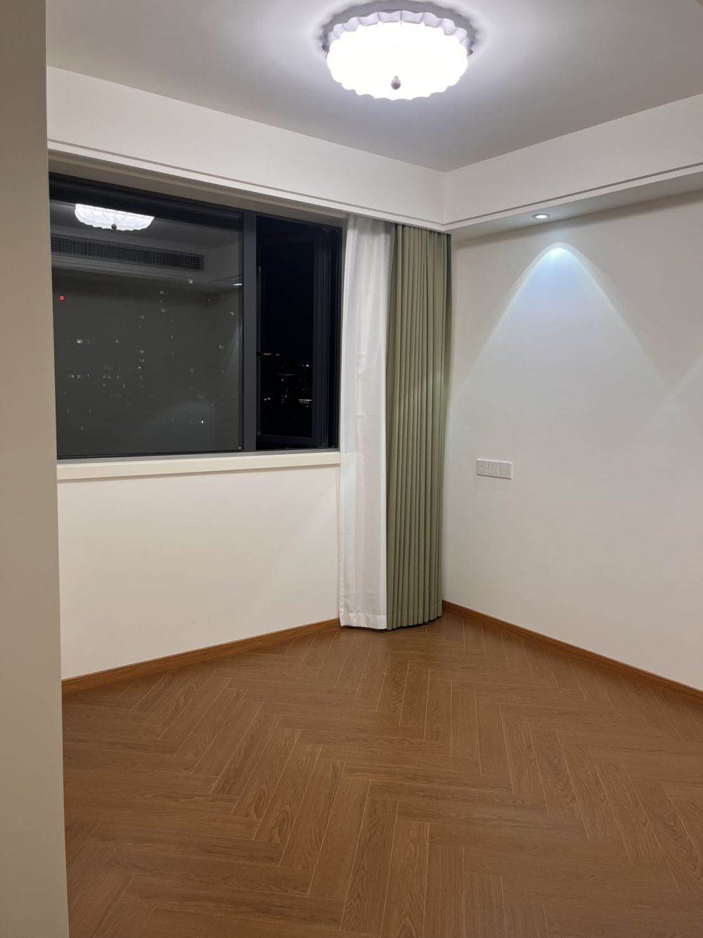 Housing image — Bedroom