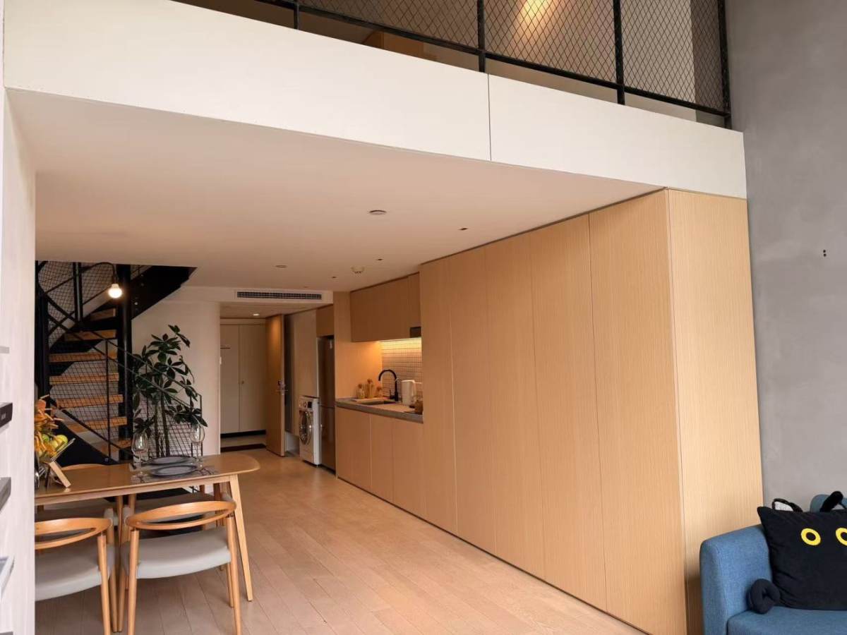Housing image — Living Room