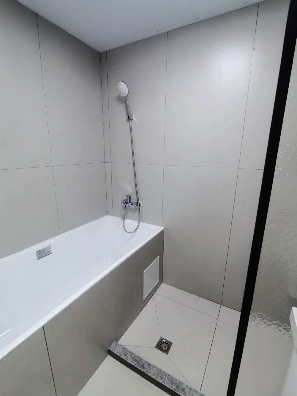 Housing image — Bathroom
