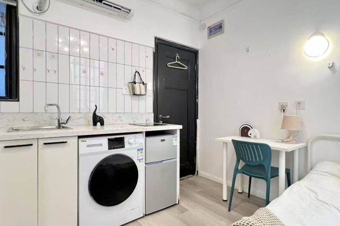 1BR Lane House in Jing'an