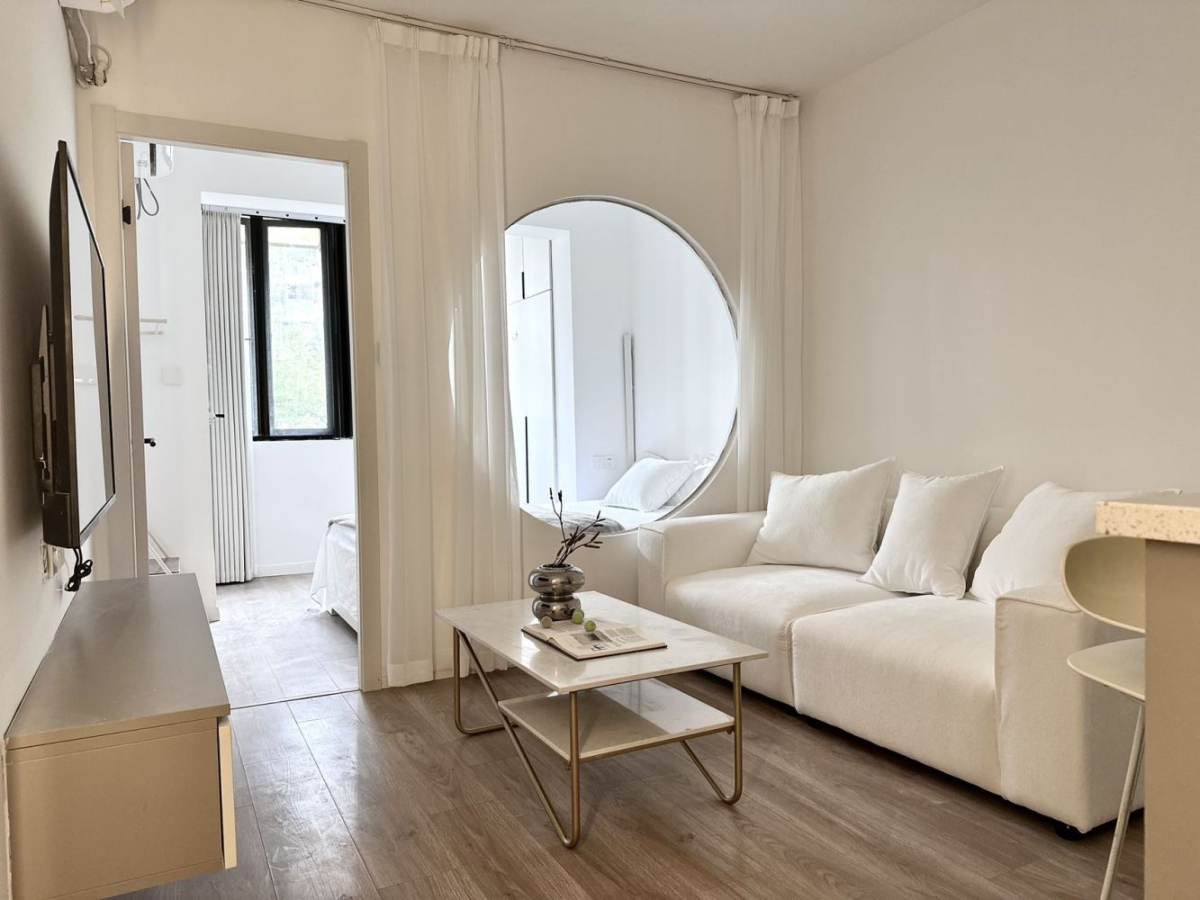 Housing image — Living Room