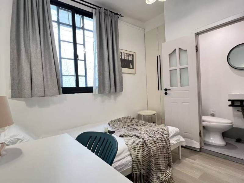Housing image — Bedroom