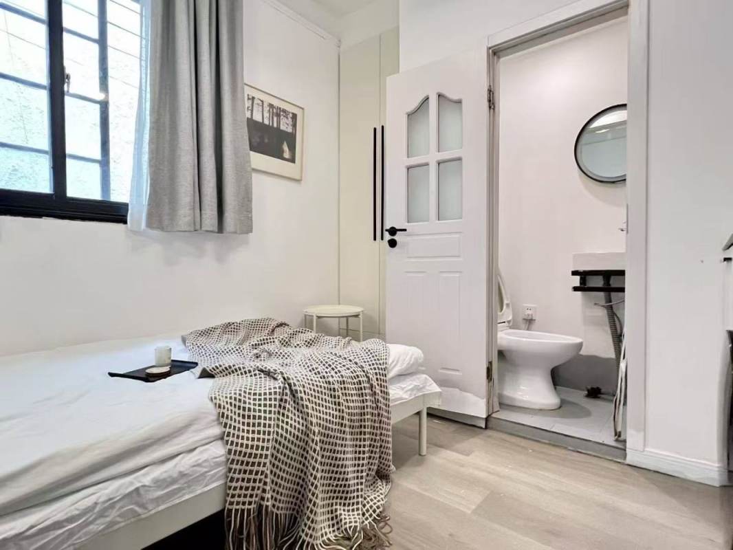 Housing image — Bedroom