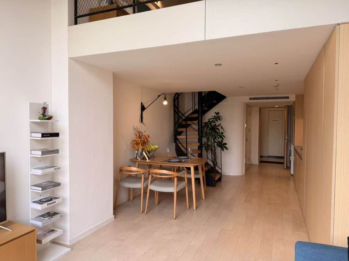 Housing image — Living Room