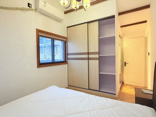 Housing image — Bedroom
