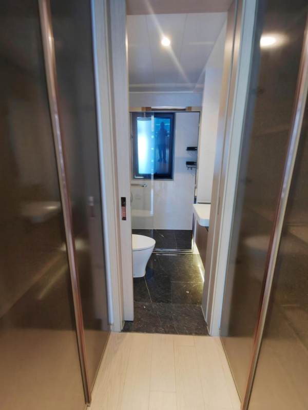 Housing image — Bathroom