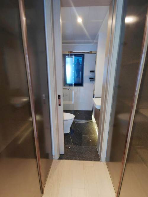 Housing image — Bathroom