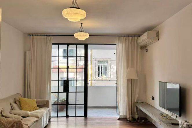 2BR Apartment in Jing'an (L2/L7/L14)