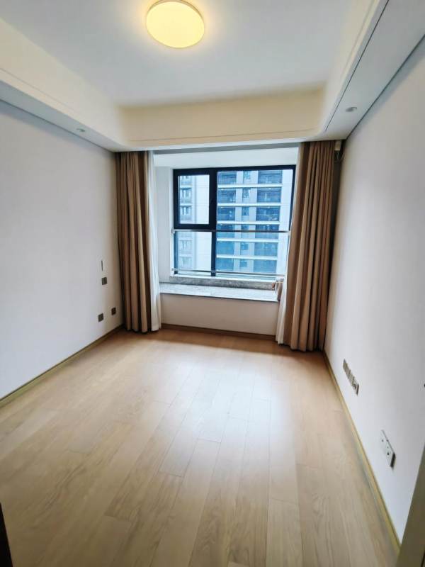 Housing image — Bedroom