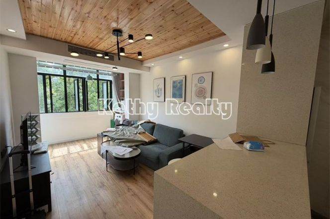 1BR Apartment in Old Xuhui (L9/L12)