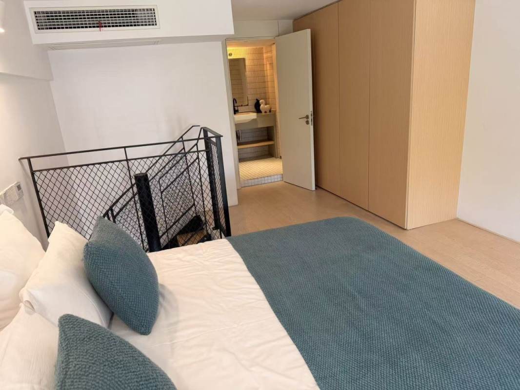 Housing image — Bedroom