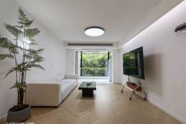 4BR Apartment in Jing'an with Green View (L13/L14)