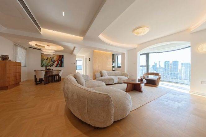 High-Floor Spacious 4BR Apartment in Laoximen (L10/L14)