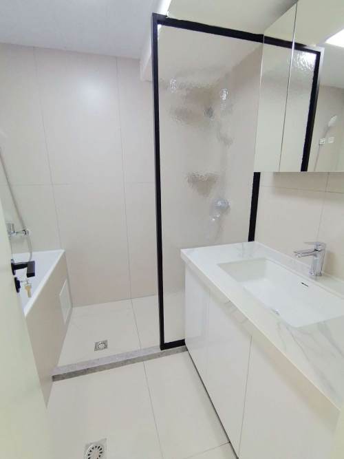 Housing image — Bathroom