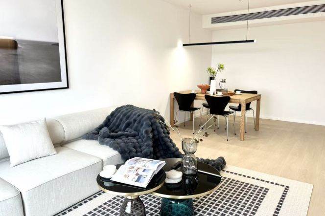 High-Floor 2BR Apartment near IAPM (L1/L10/L12)